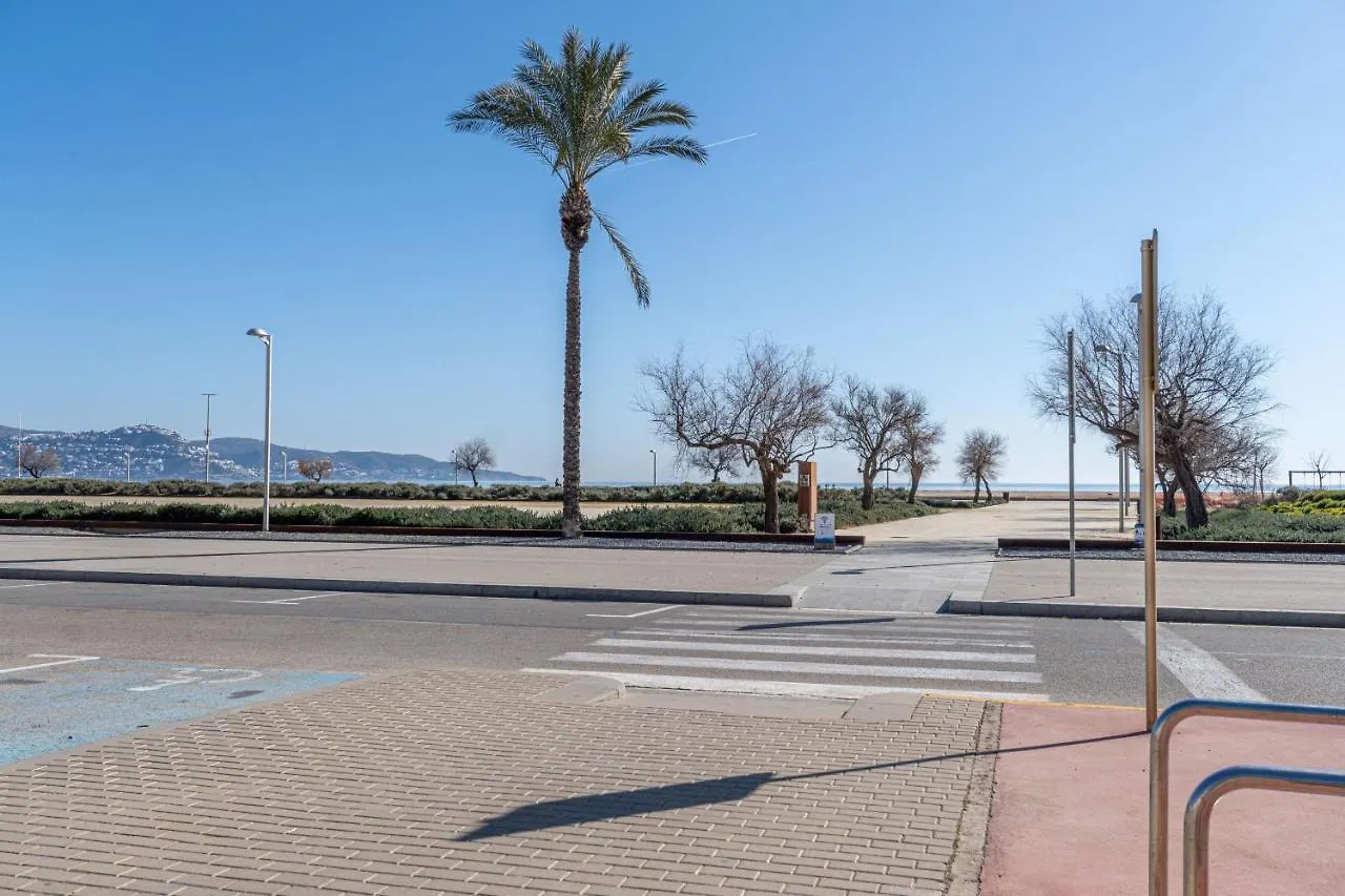 Apart-Rent Apartamento Mirablau 0085 Empuriabrava Spain